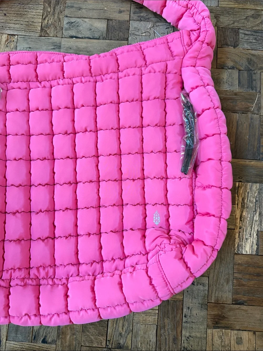Free People fp movement Quilted Carryall Bag Bubblegum Pink NWT - Picture 3 of 10